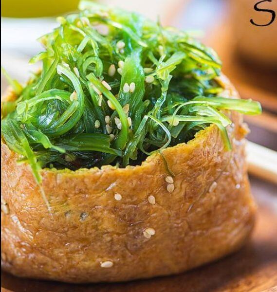 Seaweed Salad Inari